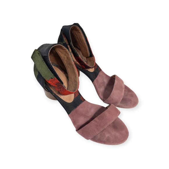 Jeffrey Campbell Embroidered Suede Strappy Sandal Wood Block Heel SZ 6.5 Purdy - Picture 9 of 10